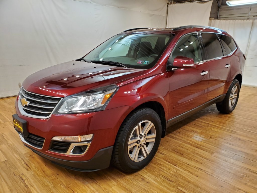 Pre-Owned 2017 Chevrolet Traverse LT MEDIA SCREEN REAR CAMERA AWD