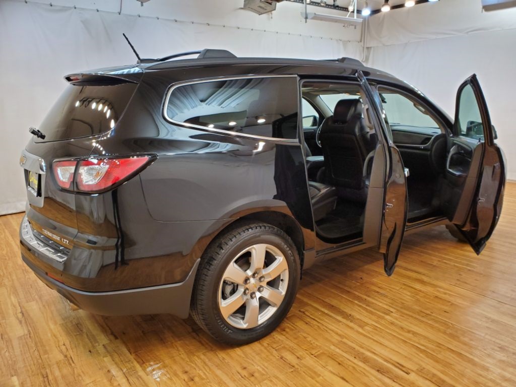 Pre-Owned 2016 Chevrolet Traverse LTZ NAVIGATION MOON ROOF REAR CAMERA