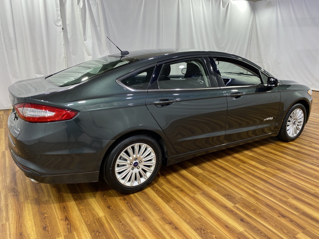 Ford fusion hybrid 2015