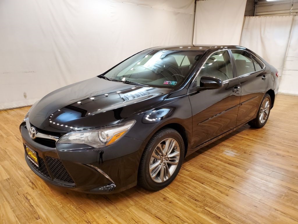 Toyota camry se 2016