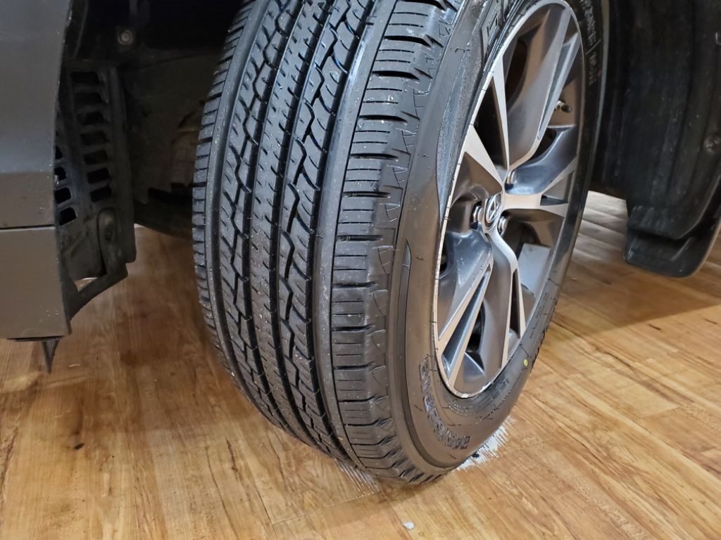 Pre-Owned 2016 Toyota Highlander XLE V6 MEDIA SCREEN ...