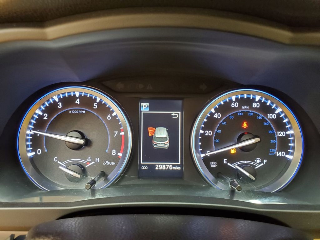 Pre-Owned 2017 Toyota Highlander XLE NAVIGATION MOONROOF BACKUP CAMERA With Navigation & AWD