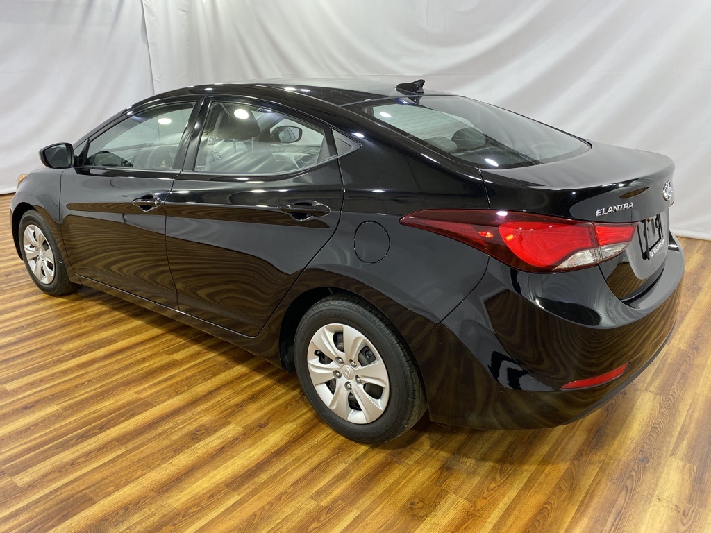 Hyundai elantra se 2016