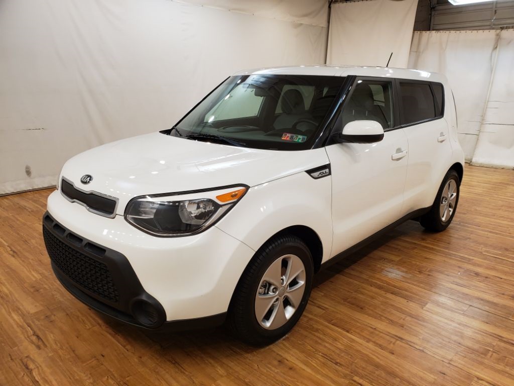 Pre-Owned 2016 Kia Soul Base REAR CAMERA FWD 4D Hatchback