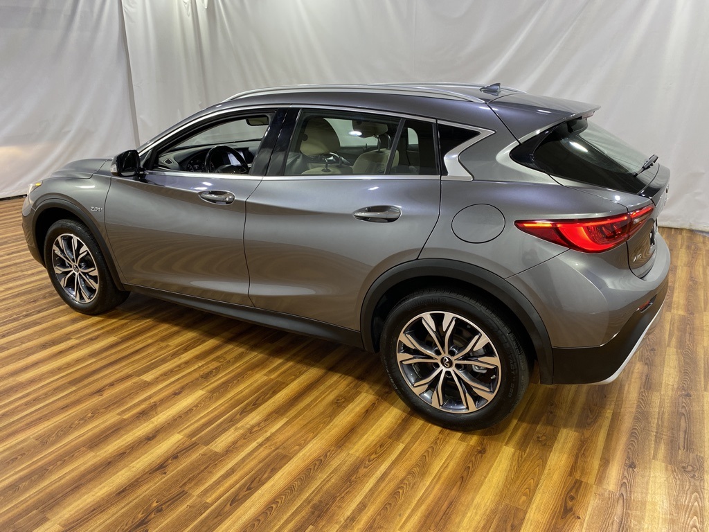 Pre-Owned 2017 INFINITI QX30 Premium Leather Back-Up Camera Bluetooth