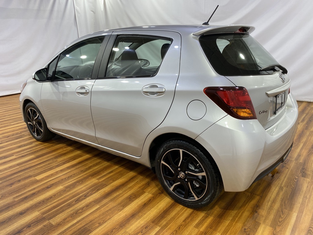 Toyota yaris l