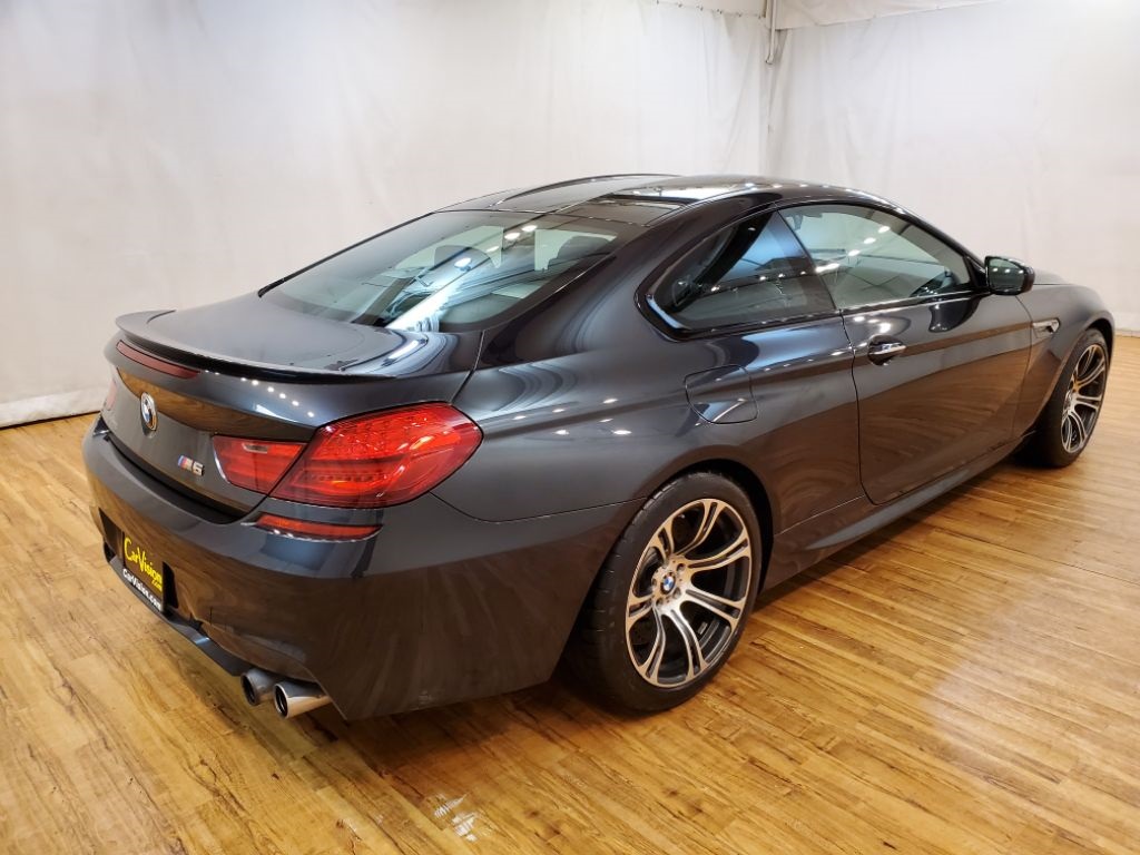 Pre-Owned 2017 BMW M6 NAVIGATION MOONROOF REAR CAMERA With Navigation